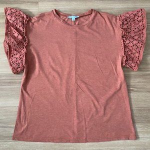 SHE + SKY WOMEN'S LACE CUT OUT FLUTTER SHORT SLEEVE SHIRT TOP